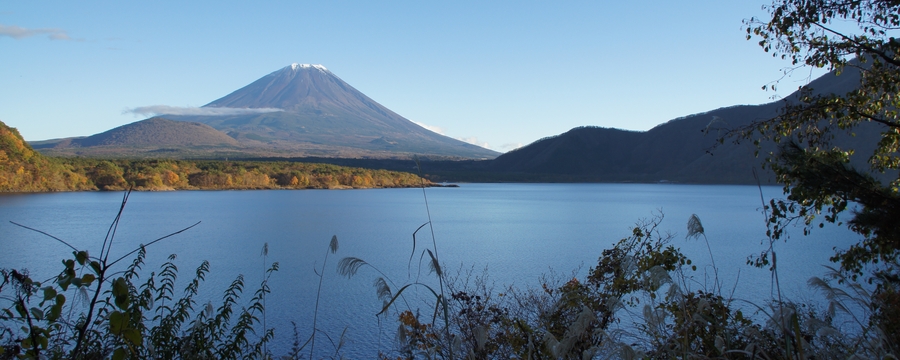 本栖湖_富士山