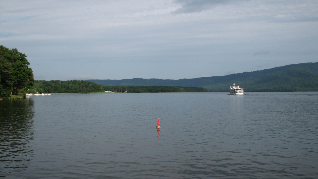 阿寒湖： Lake Akan